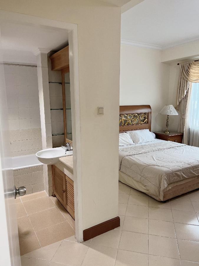 Batavia Hotel & Serviced Apartments Jakarta Exterior foto